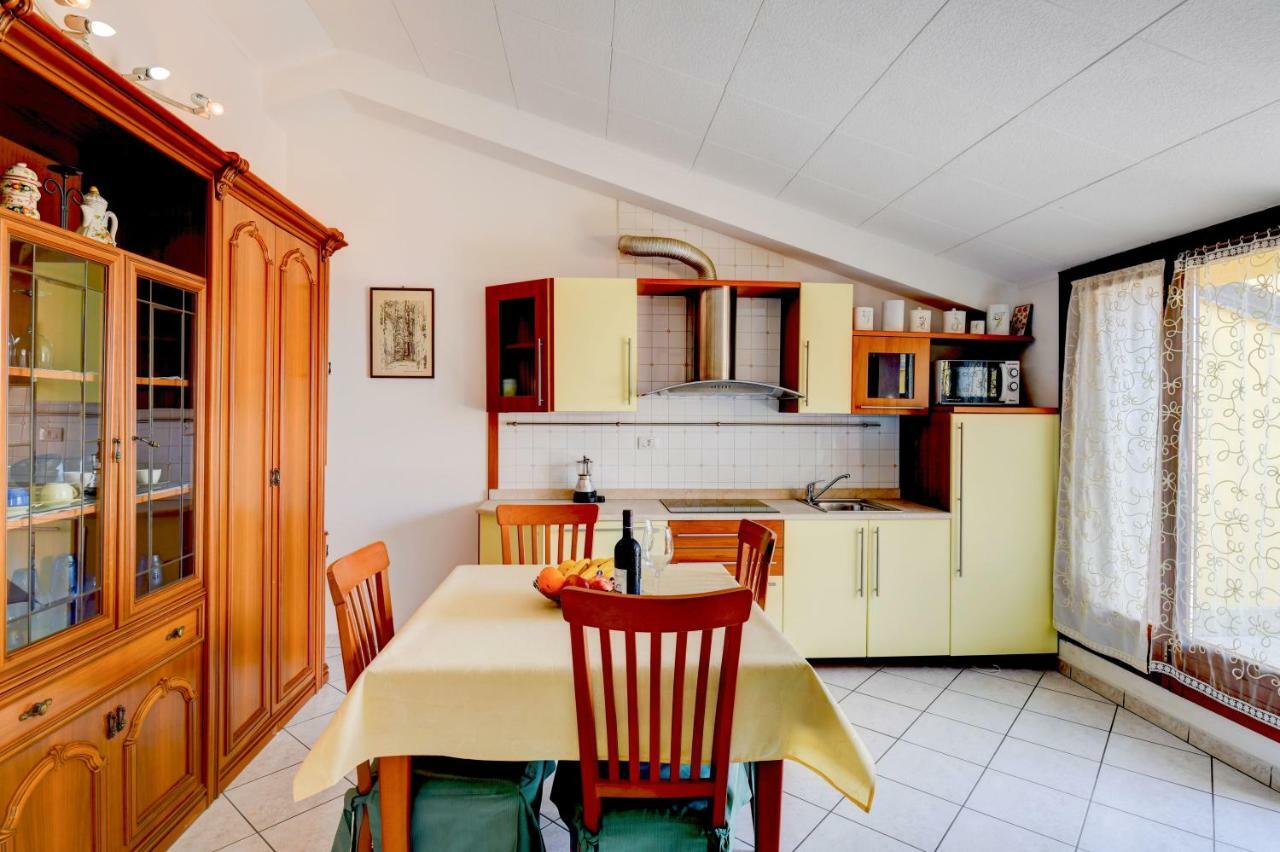 Sarno Apartments Caravaggio Sirmione Exteriér fotografie
